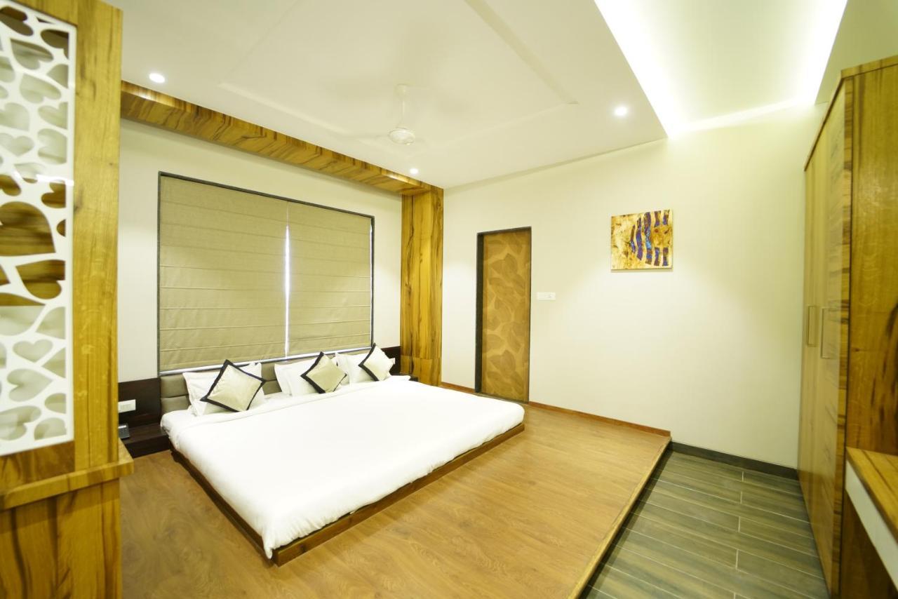 Hotel The Royal Inn Baramati Exterior foto